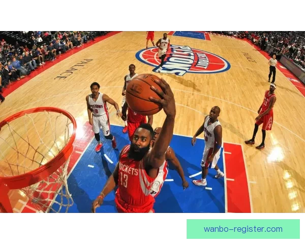 米切尔盛赞哈登改变比赛节奏强调团队力量助推球队走到今天高度新